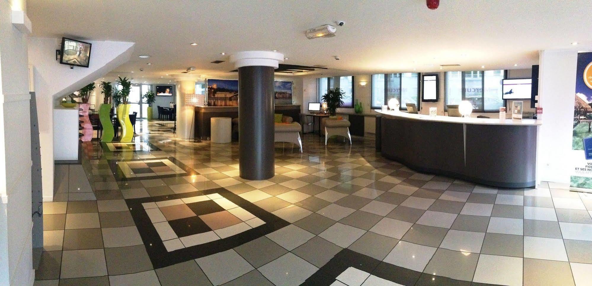 Hotel Mercure Lyon Centre Lumiere Exterior photo